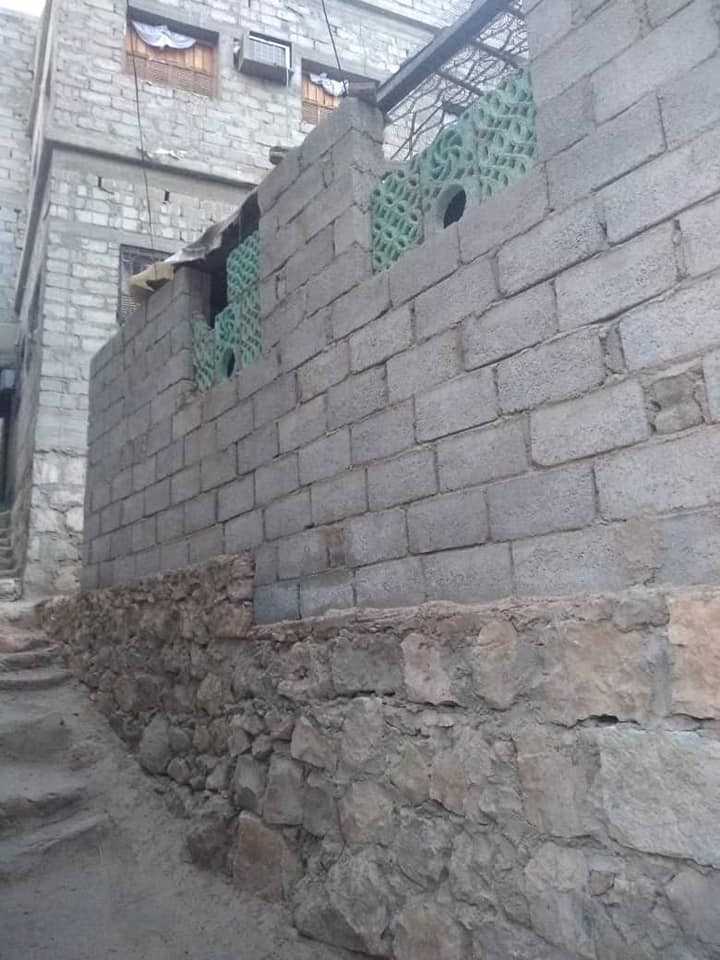 بيت دورين وملحق في المكلا حافه باسويد