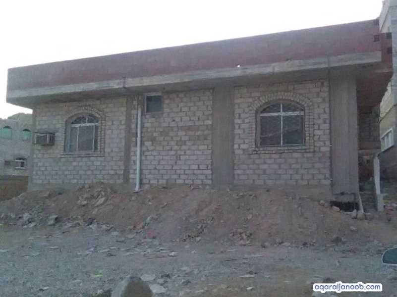 بيت للبيع في المكلا جول مسحه المساحه 12*14