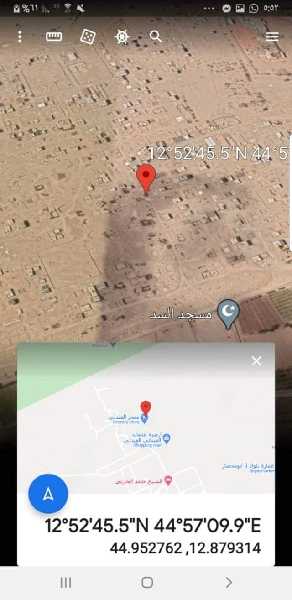 ارضيه فيها قواعد وساس في بير فضل