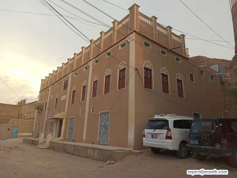 بيت كبير للبيع في حضرموت اليمن/ القطن