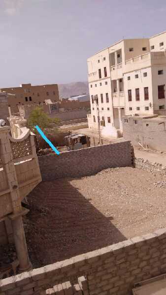 حوش صغير فيه وثايق ملك في حي عيديد
