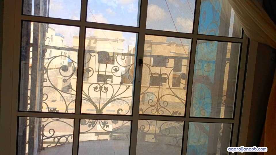 فله للبيع دورين والدور الثالث يمكن بناء فيه غرفتين وحمام