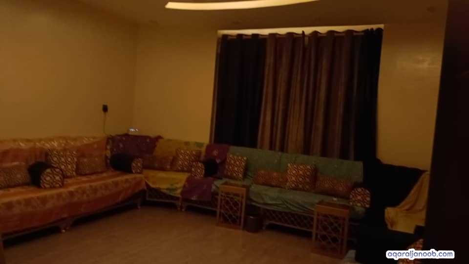 فله للبيع دورين والدور الثالث يمكن بناء فيه غرفتين وحمام