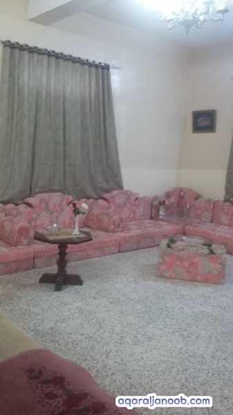 بيت نوع البناء خرساني مسلح في مديرية كريتر حي العيدروس للبيع