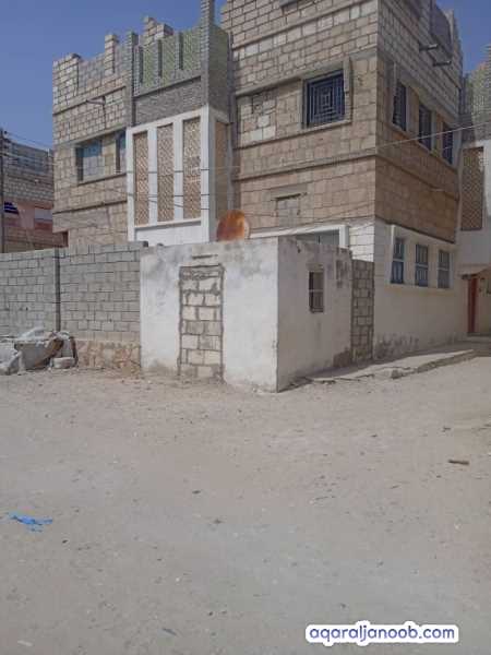 بيت بجوار مدرسه ابن رشد