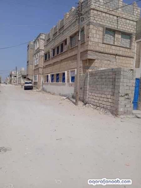 بيت بجوار مدرسه ابن رشد