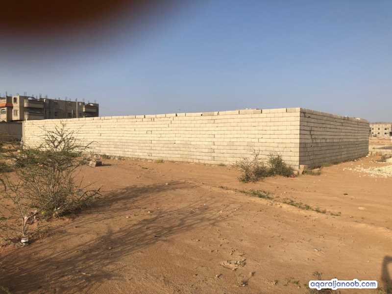 أرضية في  عتق جول العاض 