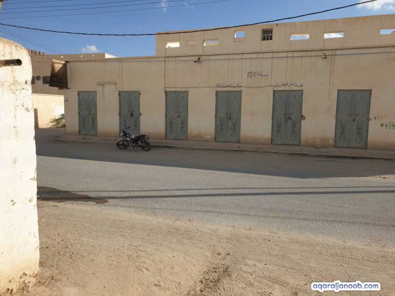 فرصة بيع منزل بالقرب من شارع الجزائر في قلب مدينة سيؤون