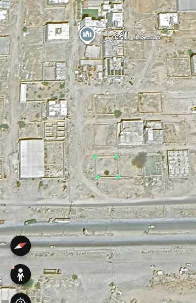 للبيع ارض على الشارع العام 
