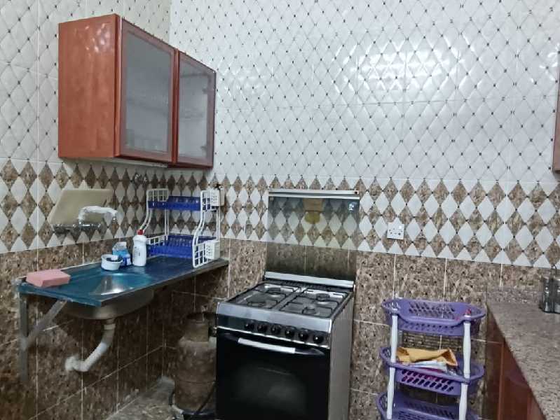 شقه للبيع مع العفش