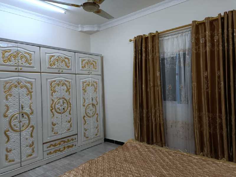 شقه للبيع مع العفش