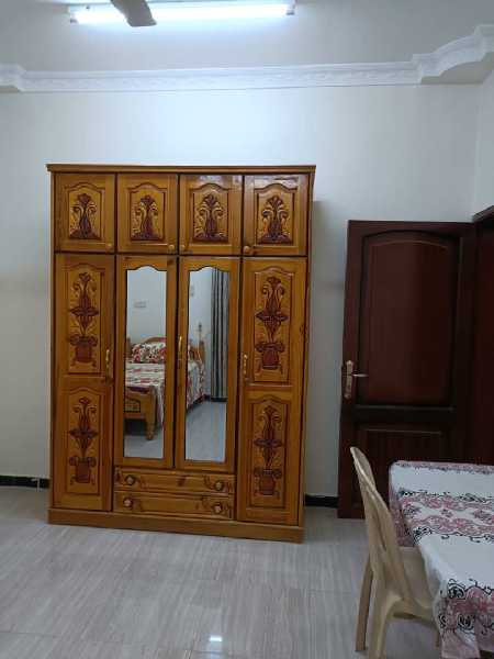 شقه للبيع مع العفش